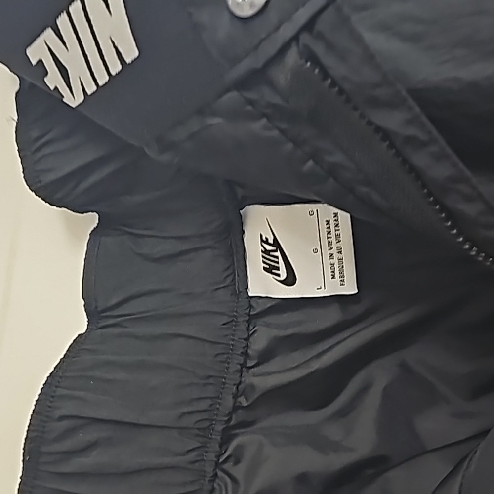 Track pants - Picture 6 of 12